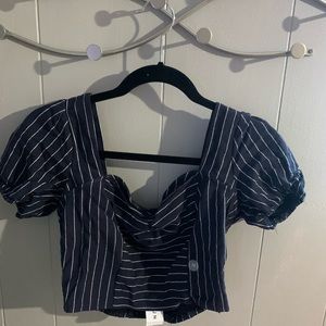 size medium pac sun crop top